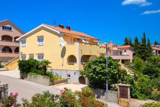 Apartments with a parking space Kornic, Krk - 19478 - Kornić - 0