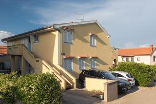Apartments with a parking space Kornic, Krk - 19463 - Kornić - 5