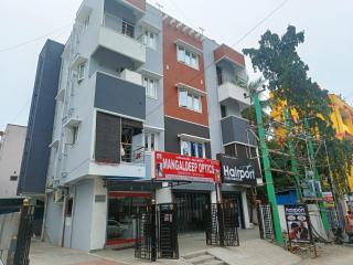 New Metro Serviced Apartment - 9