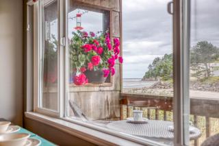 The Dugout #128 - Neskowin - 3