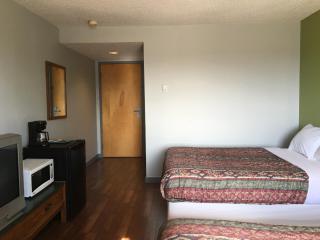 Home Away Inn - Drayton Valley - 9