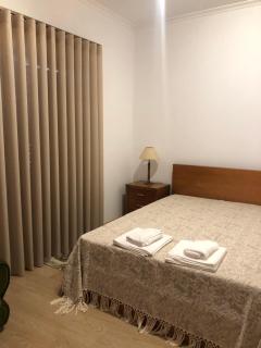 3 Bed House - Sleeps 6 - Parking - Wifi - 7