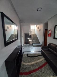 BananaHouse - 2