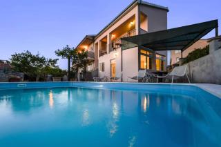 Seaside family friendly house with a swimming pool Razanj, Rogoznica - 19735 - Rogoznica - 4