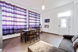 Seaside family friendly house with a swimming pool Razanj, Rogoznica - 19735 - Rogoznica - 3