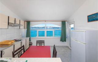 Cozy Apartment In Slatine With Wifi - 7