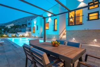 Luxury villa with a swimming pool Bosana, Pag - 19824 - Pag - 3