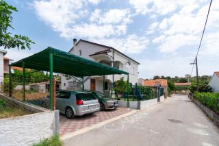 Apartments with a parking space Pakostane, Biograd - 19889 - Pakoštane - 1