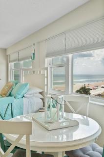 Beach Views by Day , Star Gazing by Night - Hawaiian Inn Beach Resort - Daytona Beach Shores - 9
