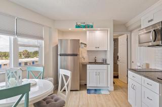 Beach Views by Day , Star Gazing by Night - Hawaiian Inn Beach Resort - 1