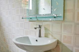 Indigo cottage and Apartment - 4