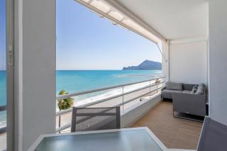 Lovely Beachfront Apartment with Panoramic Views - Altea - 9
