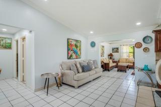 Mango House - Naples - 4