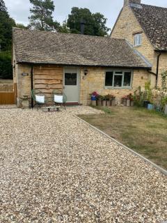 Cosy Cotswolds Self-Contained One Bedroom Cottage - Chipping Norton - 7