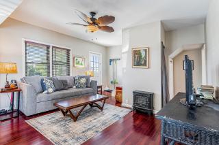 The Nook - Three Oaks - 7