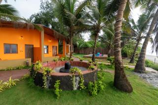Amadi Beach Front Resort - Mandrem - 5