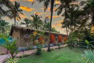 Amadi Beach Front Resort - Mandrem - 7