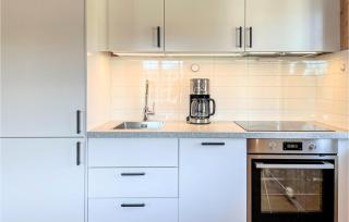 Gorgeous Home In Farsund With Kitchen - 2