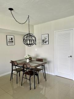Spacious 1BR on the Beach, The Tides, Hollywood,FL - Hollywood - 2