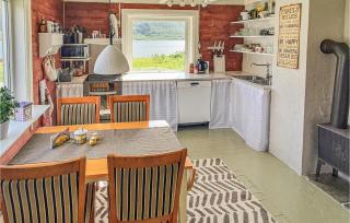 Pet Friendly Home In Sortland With Wifi - Flesnes - 3