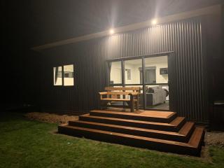 Oxford - Under the Mountains 1-bedroom Guesthouse - Burnt Hill - 9