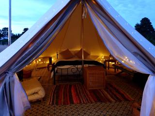 5m xl bell tent with log burner near Whitby - 4