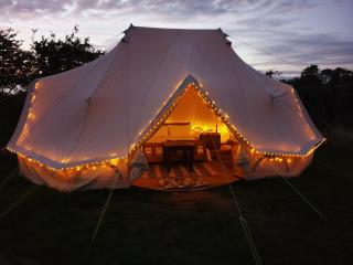6m Emperor tent near Whitby with log burner - Liverton - 0