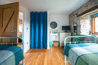 Stunning Converted Granary in Heart of St Davids - St. Davids - 3