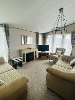 Eastgate Lodge with Hot Tub - Malton - 4