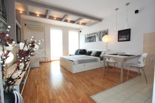 BASE Accommodation Apartments - Belgrade - 9