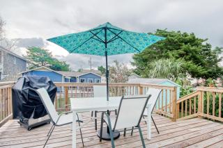 Lovely Beach Bungalow - 4