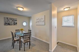 Glen Cove Home Walk to Boardwalk and Dining! - 1