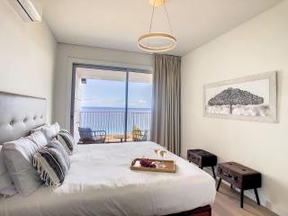 The Best Sea View Apartment by LovelyStay - 6