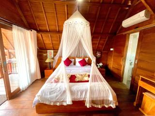 Ayu Laba Beach Villa and Resto - Nusa Penida - 3