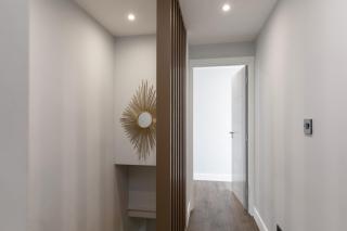 Centre London Flat 2BDR AC Sleeps 4 Family Only - London - 1