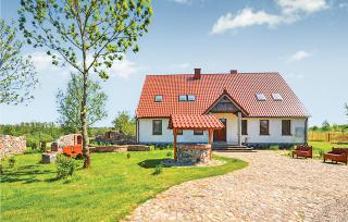 Nice Home In Pl-76-113 Postomino - Korlino - 1