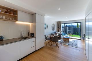 Riverside Lodge- 2 Bedroom Unit - 8