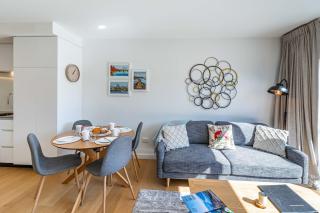 Riverside Lodge- 2 Bedroom Unit - 4