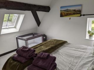 Characterful 2 bed cottage, quiet village setting - 8