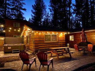 Hot tub*kids room*family cabin - 9