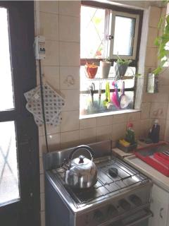 Cálido apartamento a 8 cuadras del mar y a 3 de 18 Julio Estarán acompañados por una gatita que vive alli - Montevideo - 5