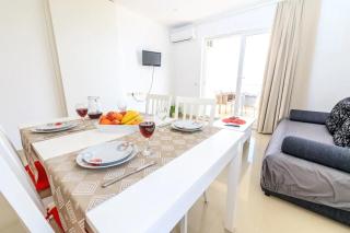 Family-friendly apartments with swimming pool Brela, Makarska - 19998 - 3