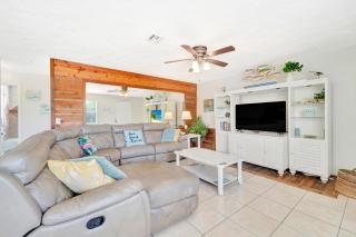 Blissful Beach Retreat A - Englewood - 6