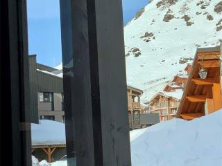 Appartement Rénové à Val Thorens - 4 Pers, 1 Ch + Cabine, Wifi, Skis aux Pieds, Balcon - FR-1-637-44 - 1