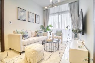 Polished 2BR at Vera Tower Business Bay by Deluxe Holiday Homes - Dubai - 1