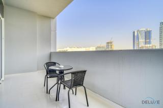 Polished 2BR at Vera Tower Business Bay by Deluxe Holiday Homes - Dubai - 8