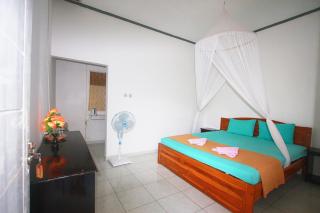 Manta Manta Guesthouse - Labuan Bajo - 9
