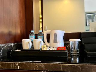Holiday Inn & Suites Makati by IHG - Manila - 2