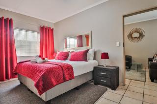 Rudman Townhouses - OR Tambo Airport - 4
