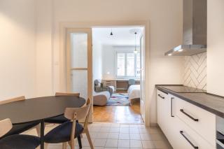 The Palm Springs Apartment - Budapest - 4